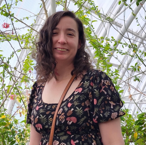 Meet your Posher, Jasmine - Picture 2 of 2